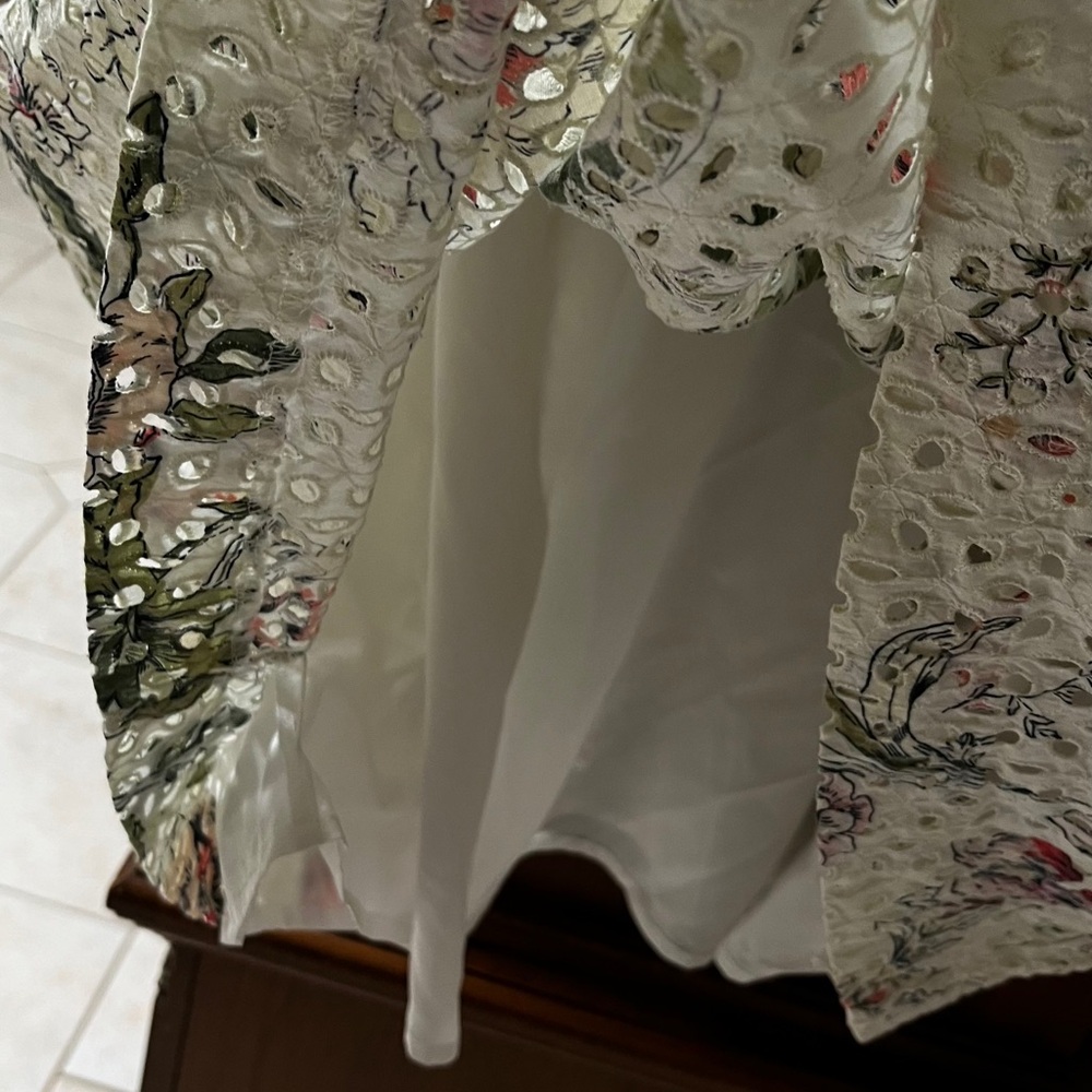 Ann Taylor Cream Floral print Midi Dress- size 10 fit and flair excellent - Picture 5 of 14